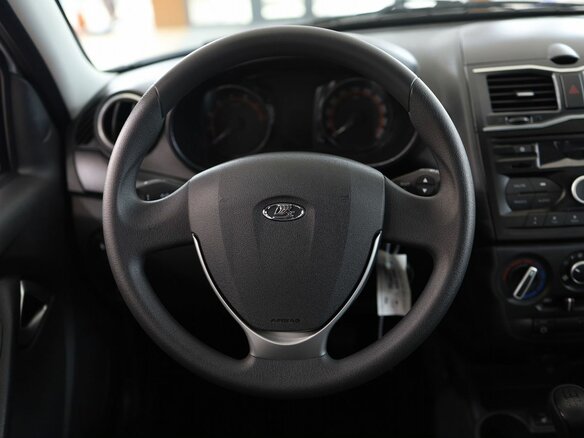 2026 Lada (ВАЗ) Granta I Рестайлинг, белый, 1131000 рублей - вид 11