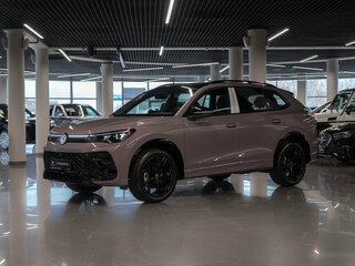 2026 Volkswagen Tiguan L Pro III (China Market), серый, 4830000 рублей, вид 1