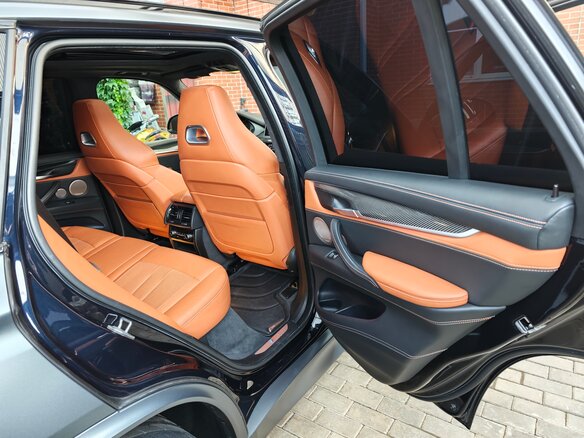 2017 BMW X5 M II (F85), чёрный, 5000000 рублей - вид 27