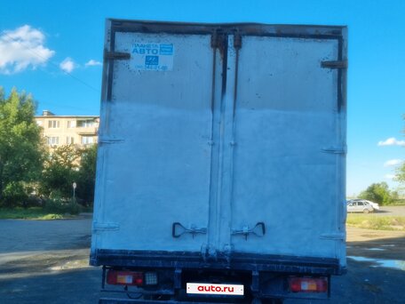 2013 Toyota Dyna, белый, 1900000 рублей, вид 2