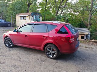 2010 Kia Ceed I Рестайлинг, красный, 700000 рублей, вид 2