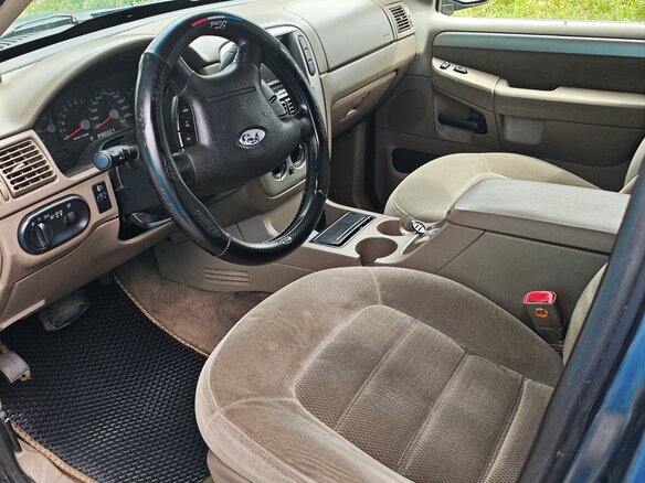 2002 Ford Explorer III, серый, 650000 рублей - вид 9