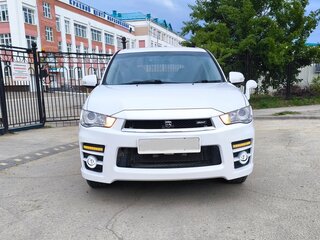2010 Mitsubishi Outlander II Рестайлинг, белый, 1275000 рублей, вид 2