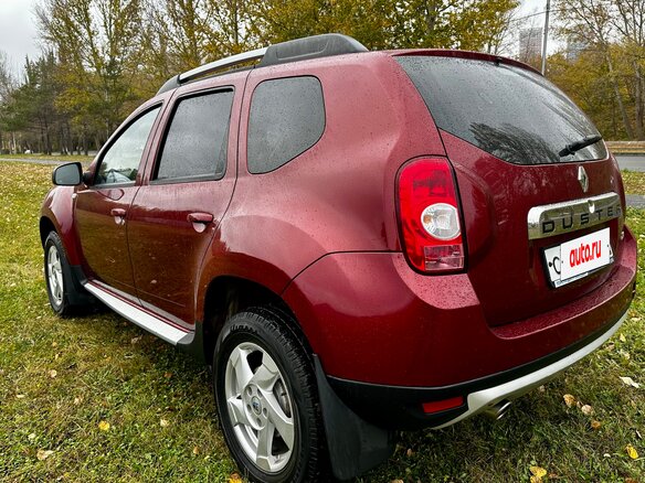 2015 Renault Duster I, красный, 987000 рублей - вид 4