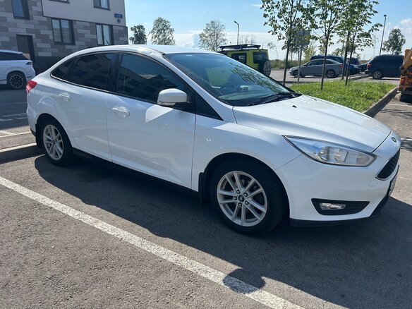 2017 Ford Focus III Рестайлинг, белый, 1000000 рублей