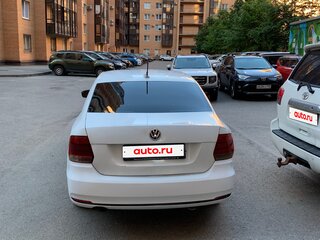 2019 Volkswagen Polo V Рестайлинг, белый, 410000 рублей, вид 4