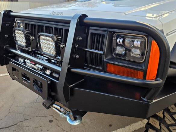 1993 Jeep Cherokee II (XJ), белый, 3000000 рублей - вид 15