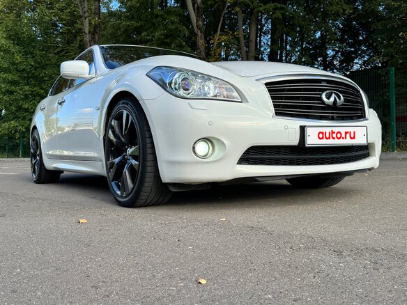 2013 Infiniti M M37 IV, белый - вид 3