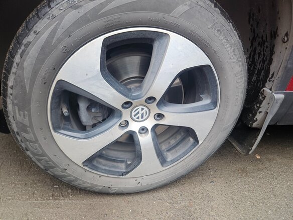 2012 Volkswagen Tiguan I Рестайлинг, красный, 1475000 рублей - вид 14