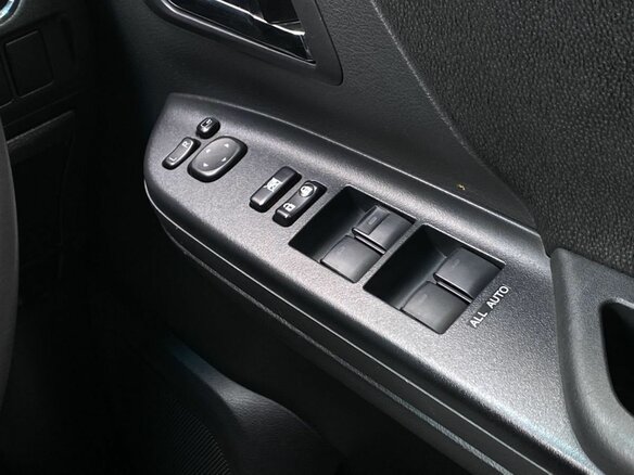 2013 Toyota Alphard II, белый - вид 19