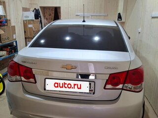 2013 Chevrolet Cruze I Рестайлинг, серебристый, 800000 рублей, вид 5