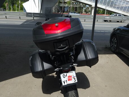 2018 Yamaha MT-09 Tracer (FJ-09), серебристый, 950000 рублей, вид 3