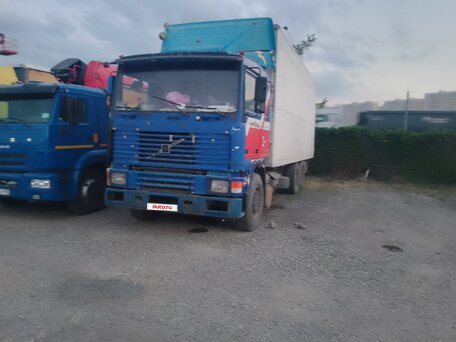 1990 Volvo F-Series, синий, 1150000 рублей, вид 2