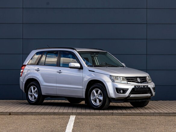 2013 Suzuki Grand Vitara II Рестайлинг 2, серебристый, 1395000 рублей - вид 2