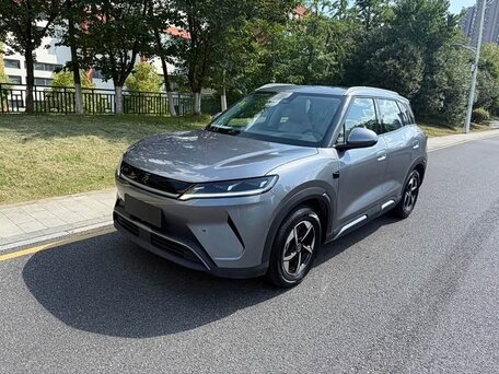 2026 BYD Yuan Up 45.12 kWh, серый, 1999999 рублей, вид 2