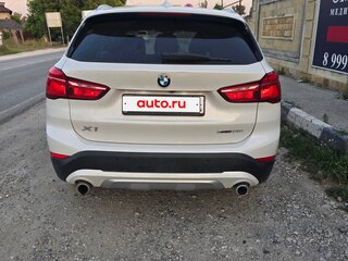 2020 BMW X1 28i xDrive II (F48) Рестайлинг, белый, 3650000 рублей, вид 4