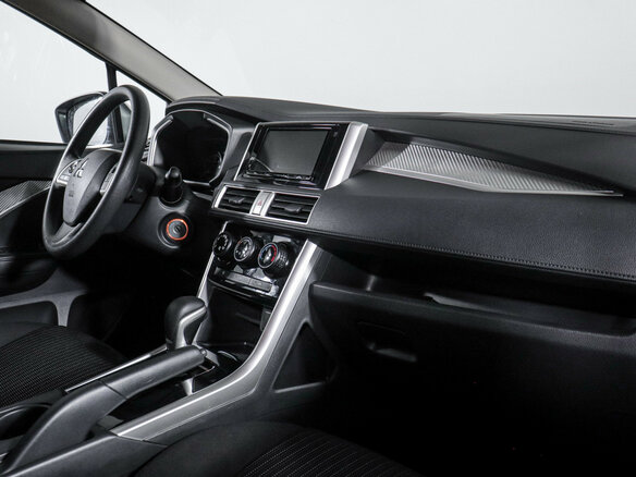 2022 Mitsubishi Xpander I, белый, 2139000 рублей - вид 8