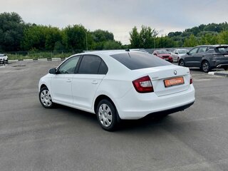 2018 Skoda Rapid I Рестайлинг, белый, 1105000 рублей, вид 4