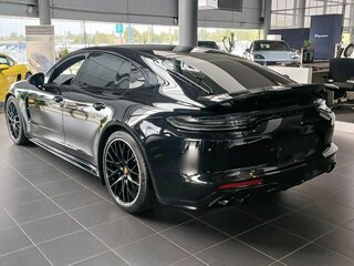 2021 Porsche Panamera GTS II Рестайлинг, чёрный, 14850000 рублей, вид 3