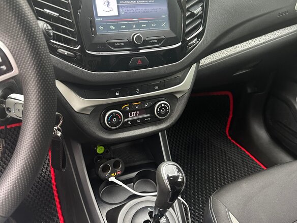 2018 Lada (ВАЗ) Vesta SW Cross I, серебристый, 830000 рублей - вид 7