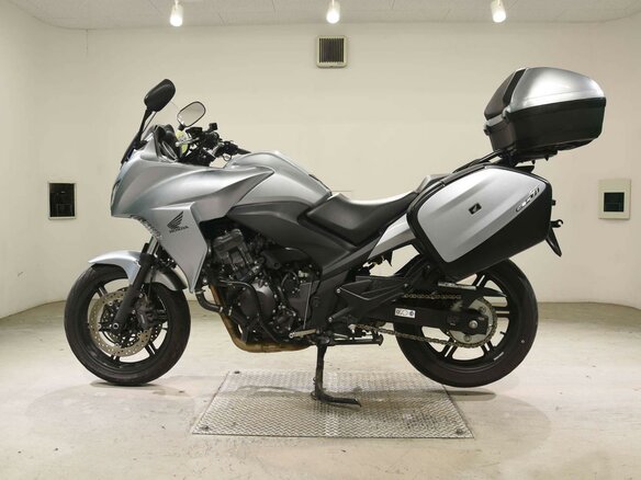 2011 Honda CBF 1000, серебристый, 699000 рублей