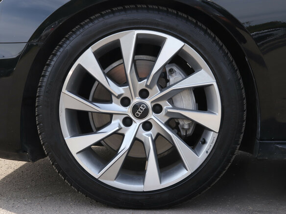 2023 Audi A4 45 TFSI V (B9) Рестайлинг, чёрный - вид 27