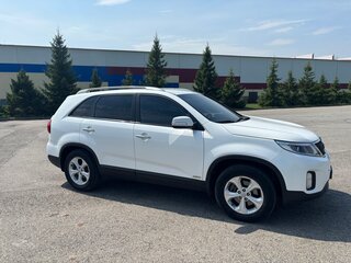 2012 Kia Sorento II Рестайлинг, белый, 1390000 рублей, вид 5