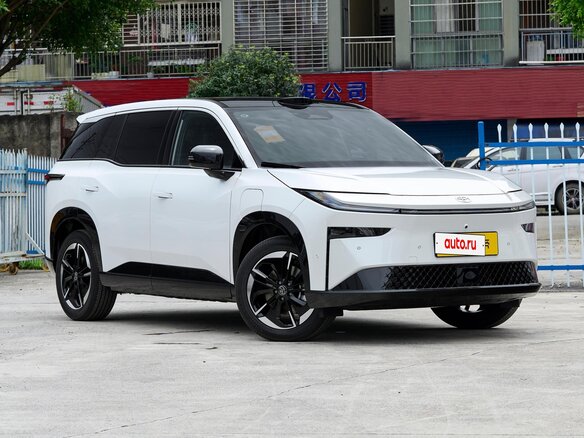 2026 Toyota bZ3X 58.3 kWh, белый, 3286000 рублей - вид 7