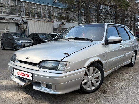 2004 Lada (ВАЗ) 2114, серебристый, 125000 рублей