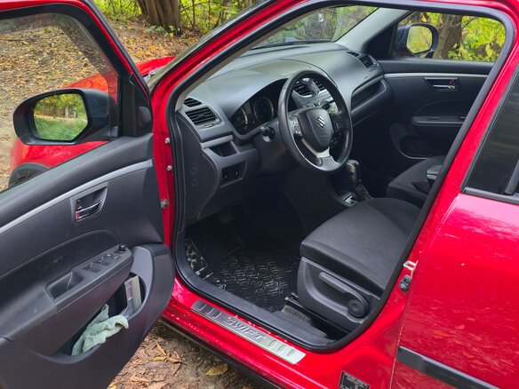 2011 Suzuki Swift IV, красный, 850000 рублей - вид 8