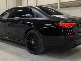 2025 Mercedes-Benz Maybach S-Класс 580 II (Z223), чёрный, 27874000 рублей, вид 4