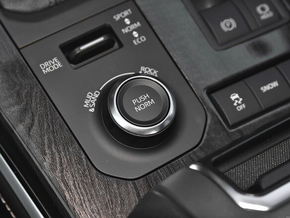 2026 Toyota Highlander IV (XU70), чёрный - вид 16