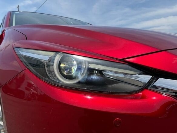 2017 Mazda Axela III Рестайлинг, пурпурный, 1050000 рублей - вид 11