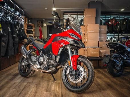 2026 Ducati Multistrada V2, красный, 2490000 рублей, вид 2