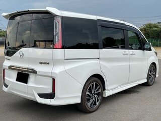 2021 Honda Stepwgn Spada V Рестайлинг, белый, 1975000 рублей, вид 5