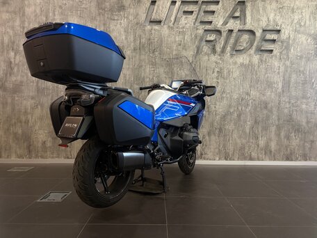 2025 BMW R 1300 RT, синий, 3600000 рублей, вид 2