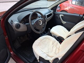 2013 Renault Sandero I, красный, 450000 рублей, вид 4