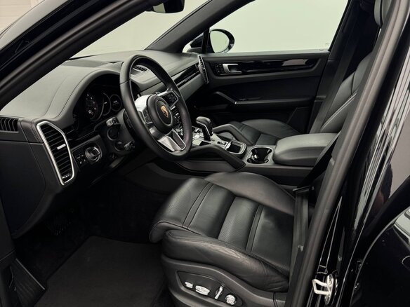 2020 Porsche Cayenne Coupé III, чёрный, 7850000 рублей - вид 7