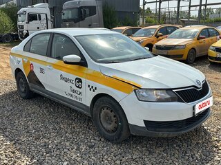 2019 Skoda Rapid I Рестайлинг, белый, 887000 рублей, вид 2