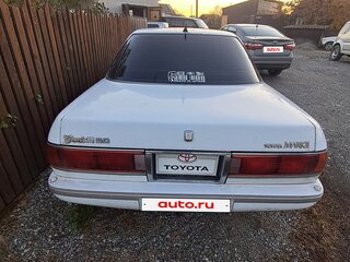1989 Toyota Mark II VI (X80), белый, 300000 рублей, вид 1