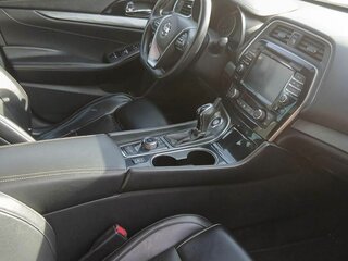 2018 Nissan Maxima VIII (A36), белый, 1581000 рублей, вид 4