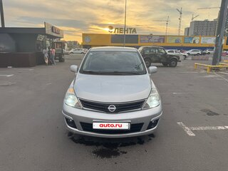 2012 Nissan Tiida I Рестайлинг, серебристый, 630000 рублей, вид 1