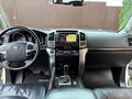 2012 Toyota Land Cruiser 200 Series Рестайлинг 1, белый - вид 10
