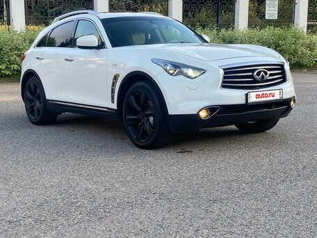 2012 Infiniti FX37 II (S51) Рестайлинг, белый, 2200000 рублей, вид 4