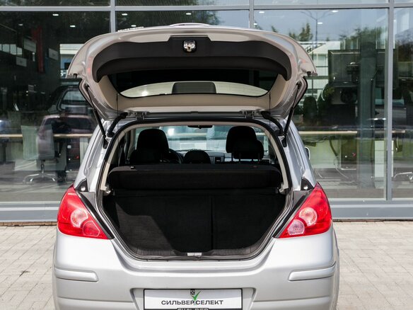 2013 Nissan Tiida I Рестайлинг, серебристый - вид 24