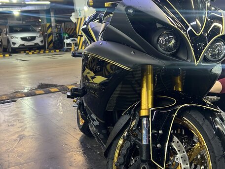 2010 Yamaha YZF-R1, чёрный, 950000 рублей, вид 3
