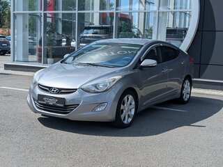 Hyundai Avante V