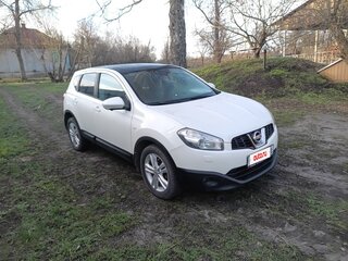 2013 Nissan Qashqai I Рестайлинг, белый, 950000 рублей, вид 2