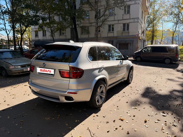 2013 BMW X5 30d II (E70) Рестайлинг, серебристый, 1999000 рублей - вид 2