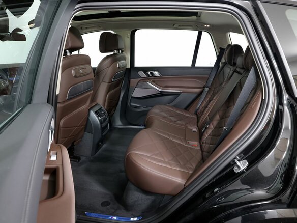 2026 BMW X5 Long 30Li IV (G05/G18) Рестайлинг, чёрный, 9980000 рублей - вид 12